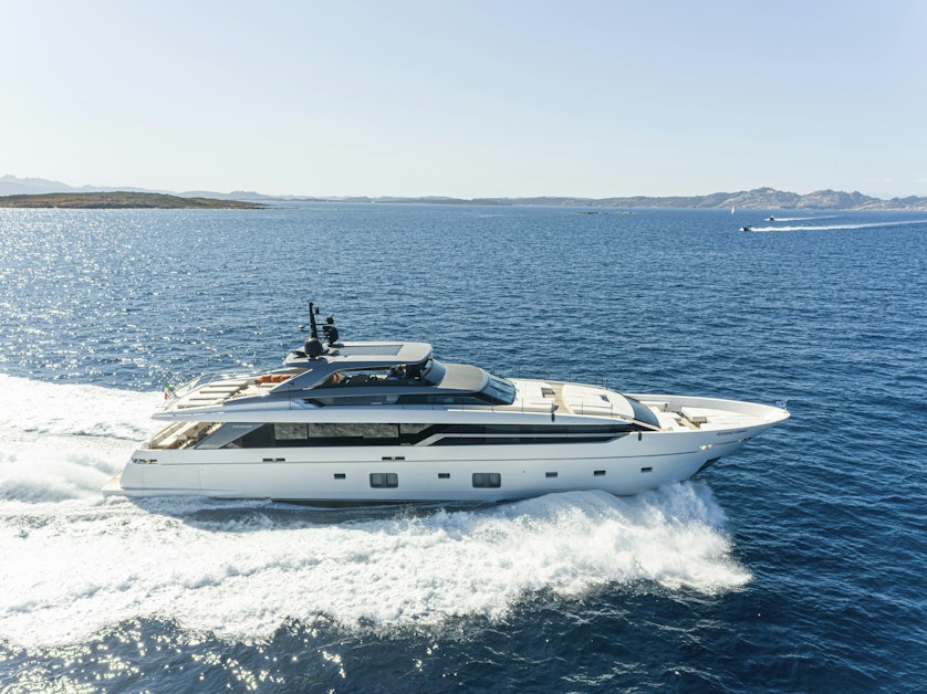 Sanlorenzo SL 120A BLUE ANGEL Sees €600K Price Drop