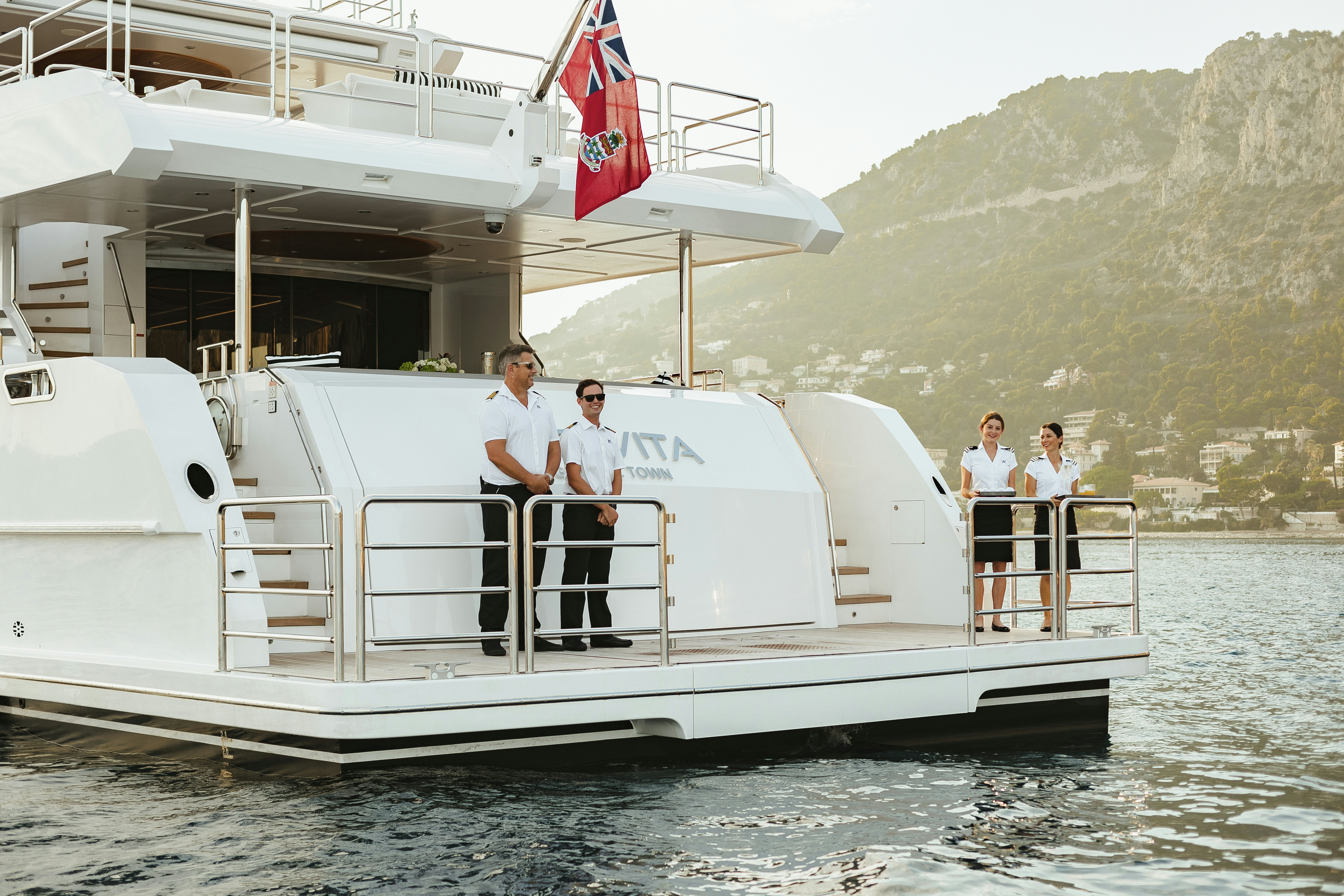 126&#039; (40.89m) Gulf Craft ALTAVITA yacht crew awaiting guests on the swim platform