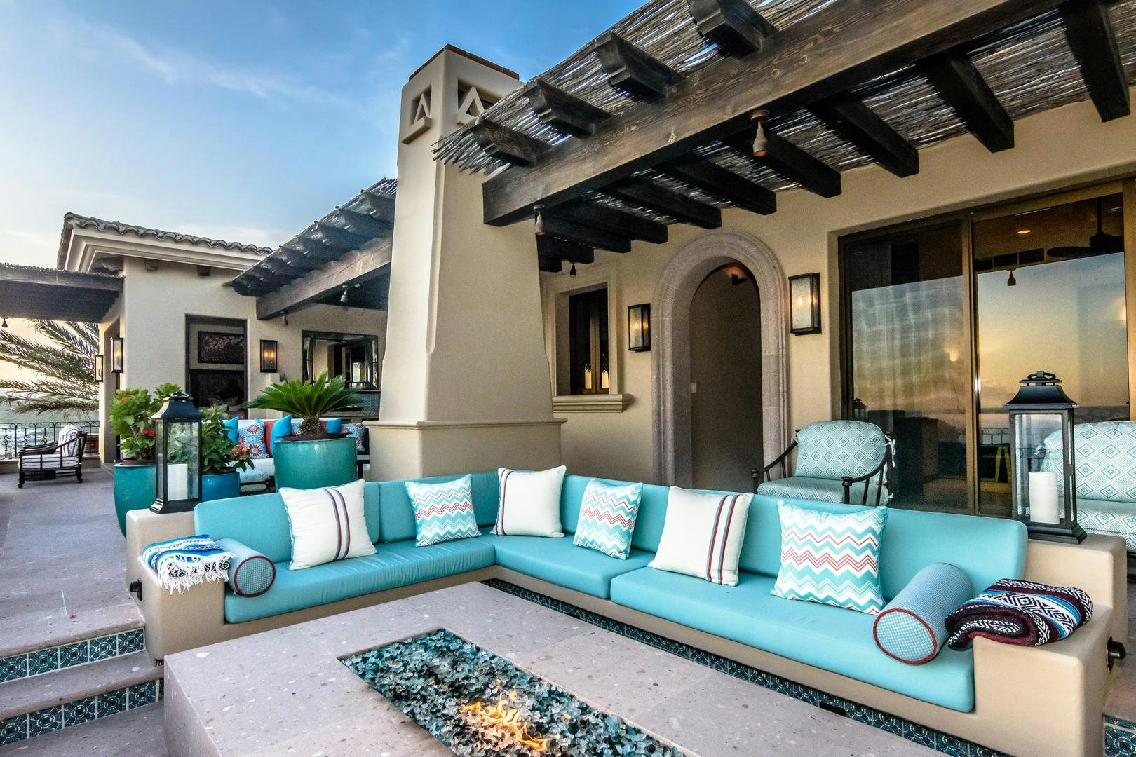 Mexico villa firepit