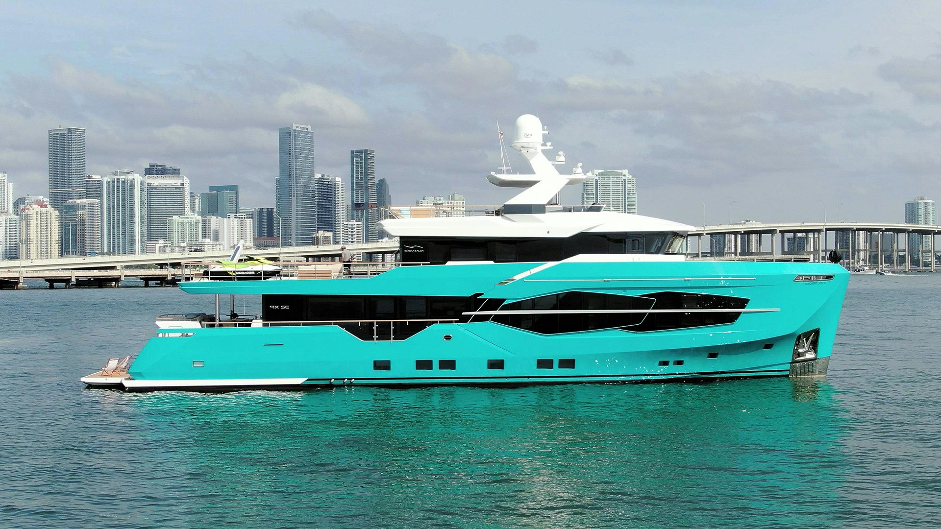 106' (32.6m) luxury charter yacht 7 DIAMONDS built by Numarine