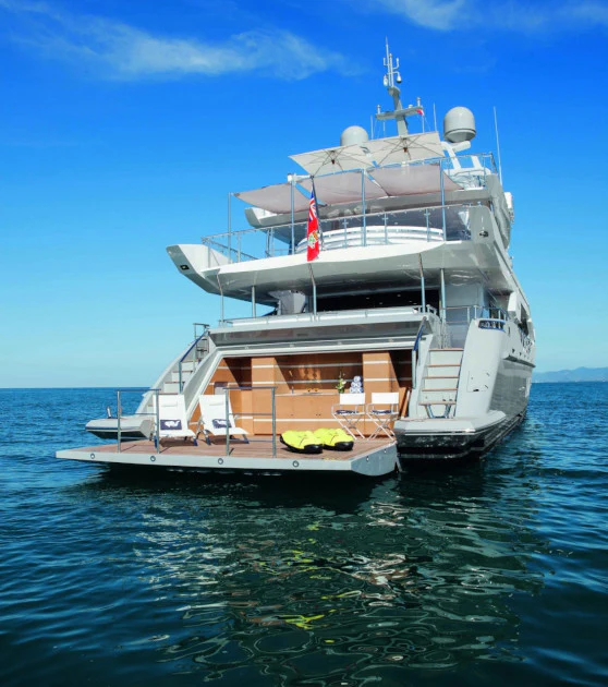 `H aft deck
