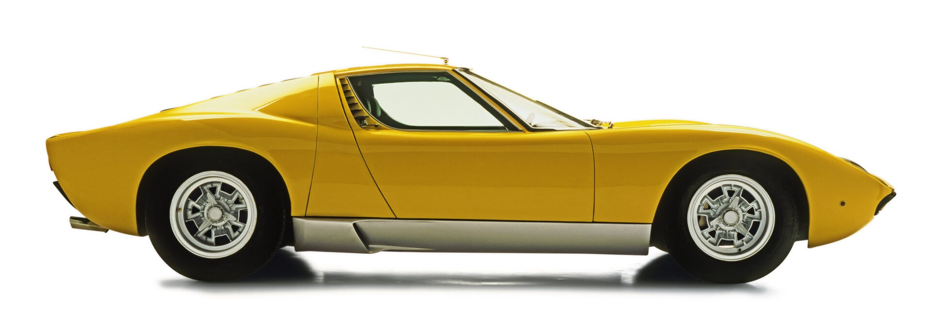 Lamborghini Miura SV, side view