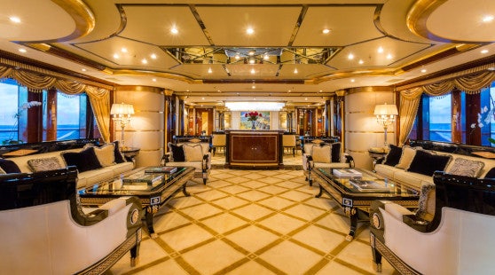 LUMIERE II Main Salon