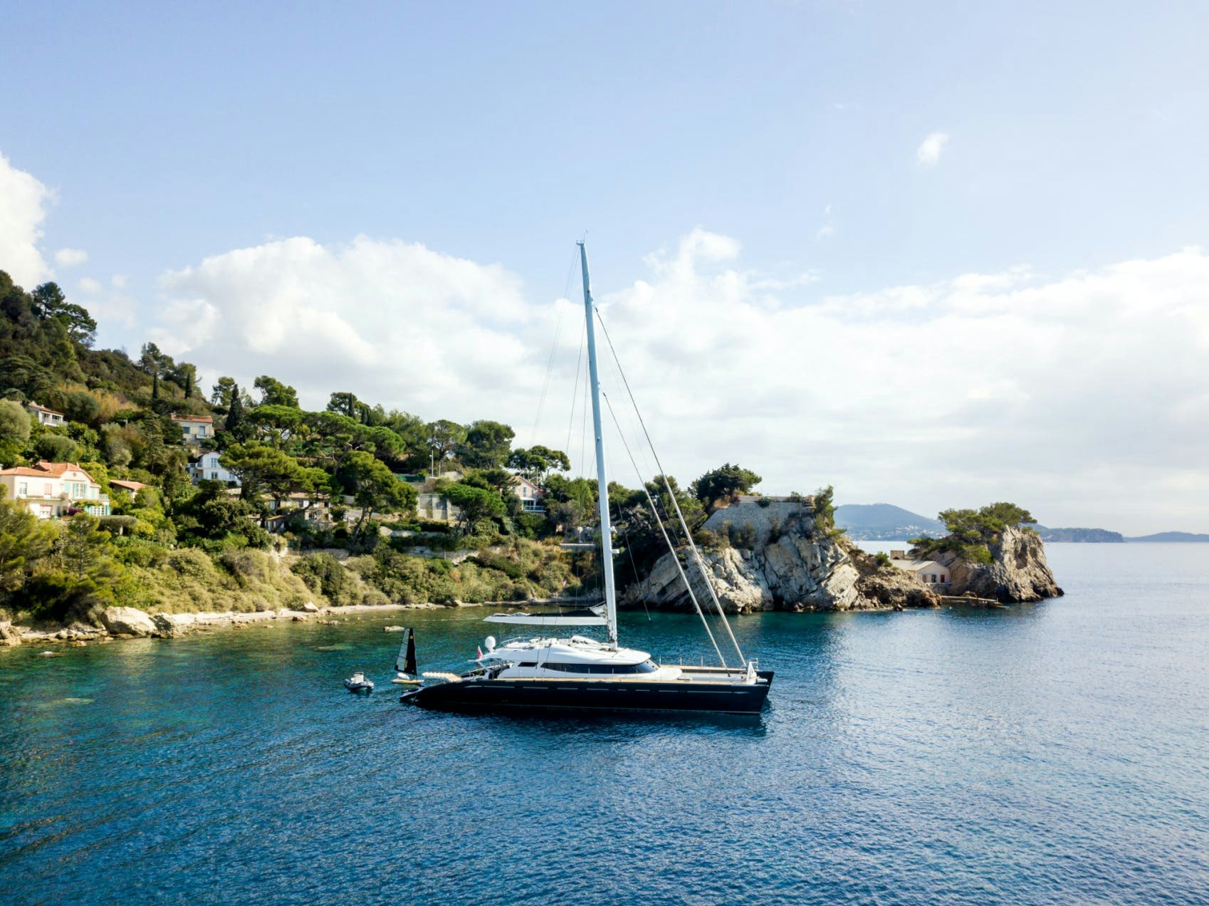 Charter catamaran ALLURES | Multihull Charter | Northrop &amp; Johnson