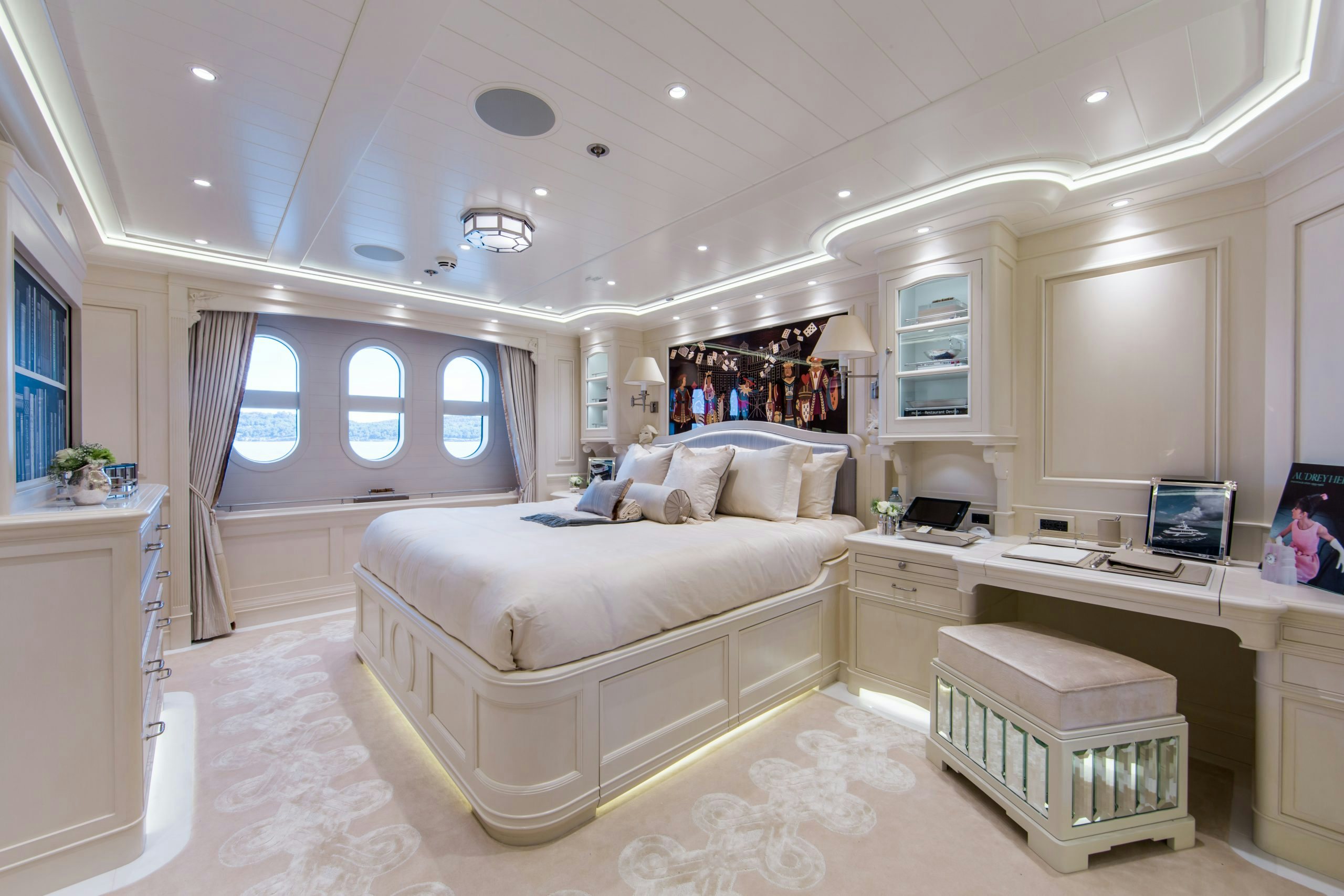 Master Cabin on the Main Deck on board motor yacht SEA OWL for Sale | Contact Northrop & Johnson