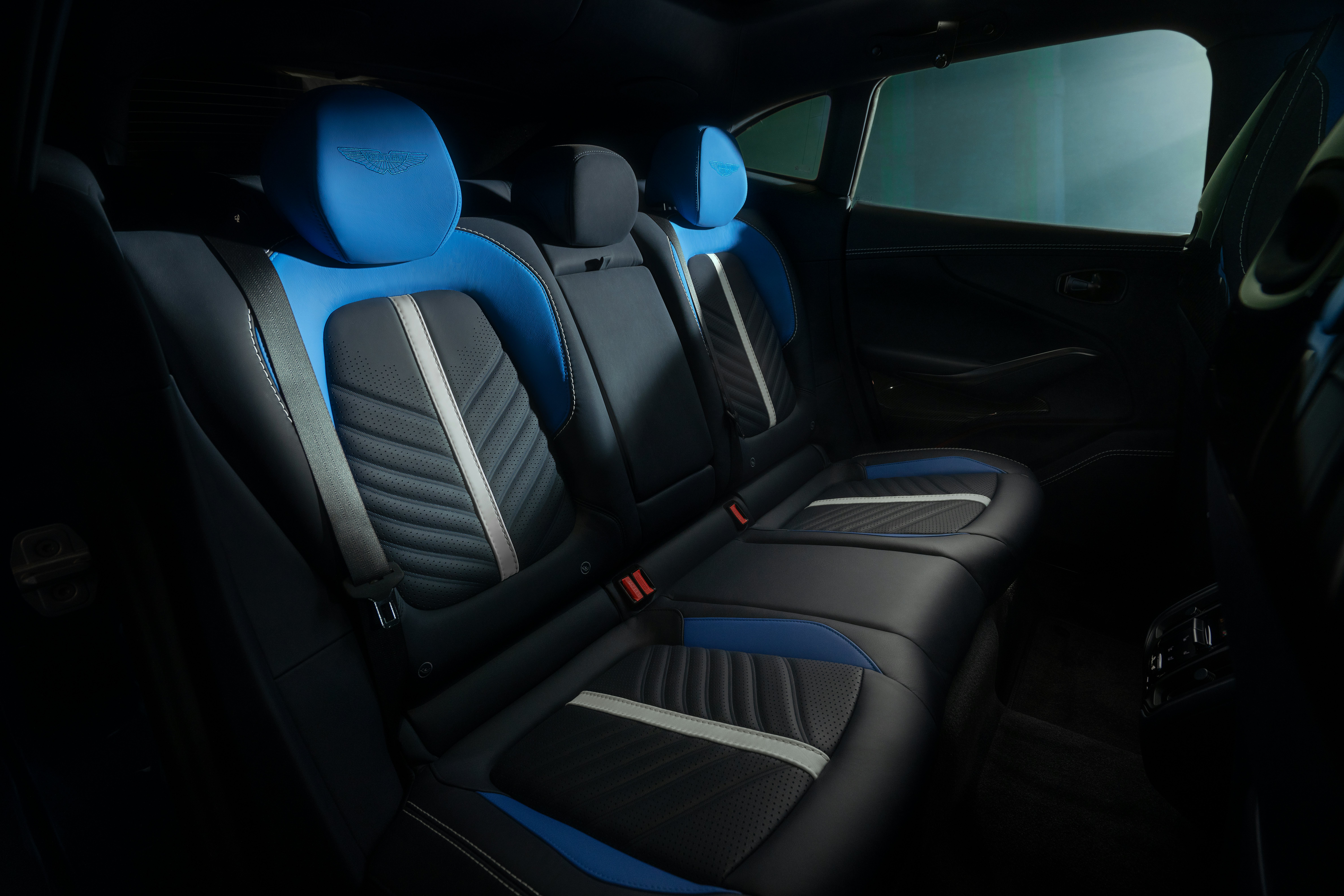 Aston Martin DBX70705 seats