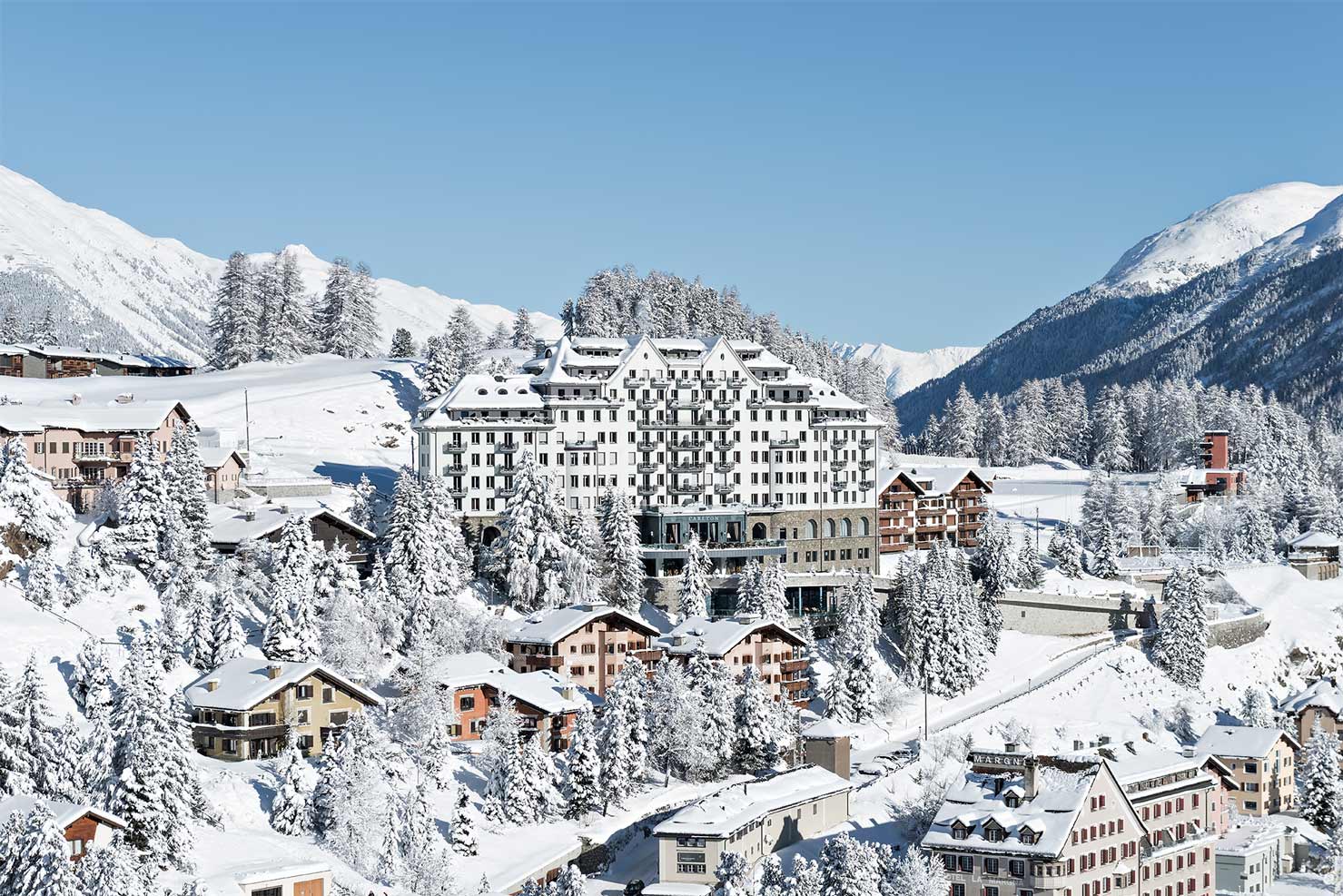 Luxury shopping in St. Moritz : Tower Revue