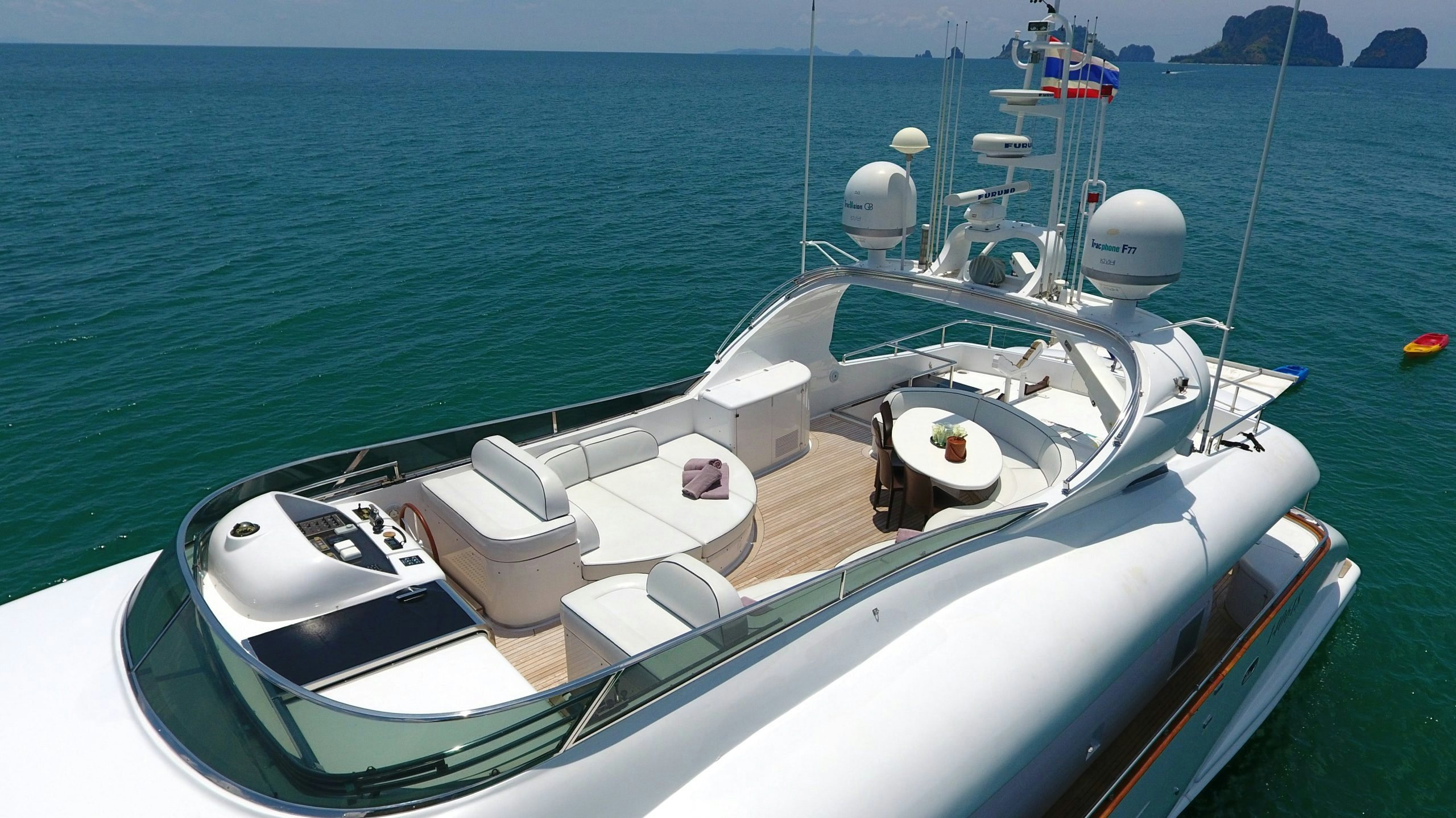 AVELINE Sundeck