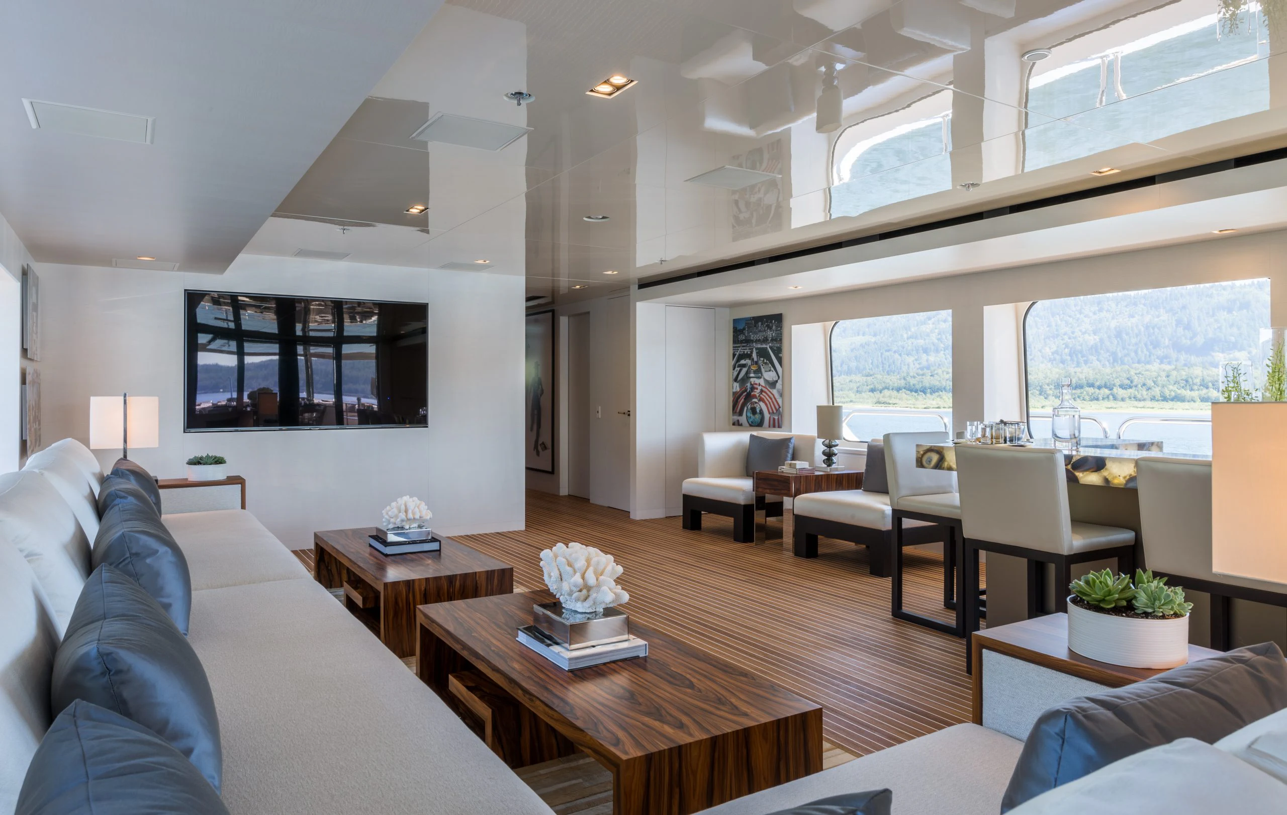 CHASSEUR Sky lounge