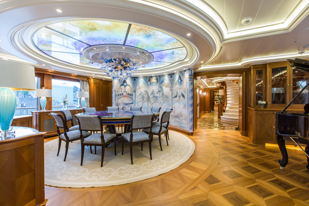 Sea owl dining room