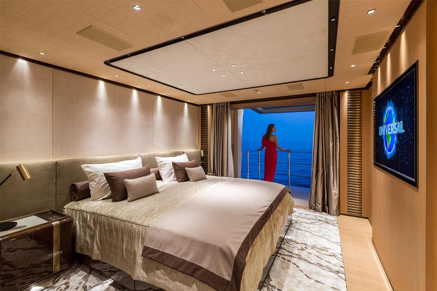Master Suite and Balcony Master Suite and Balcony