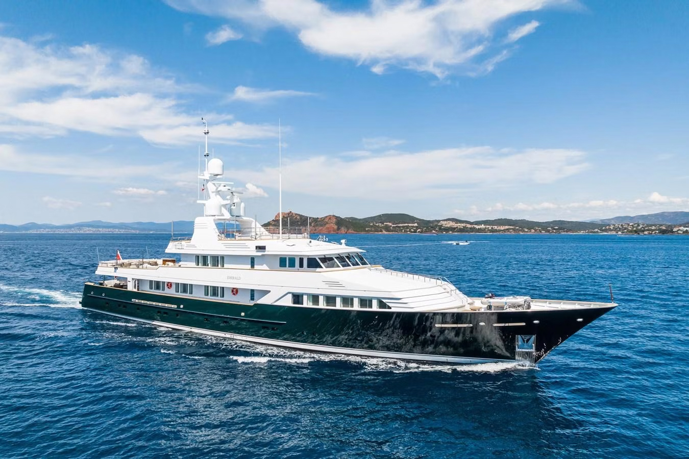 MOONDANCER 70' (21.34m) Viking For Sale