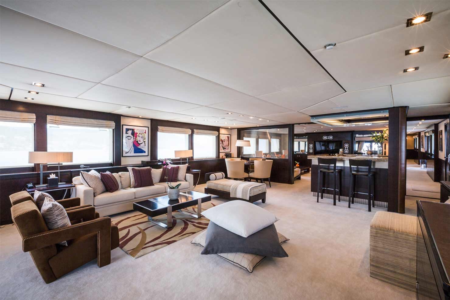 main salon aboard ILLUSION