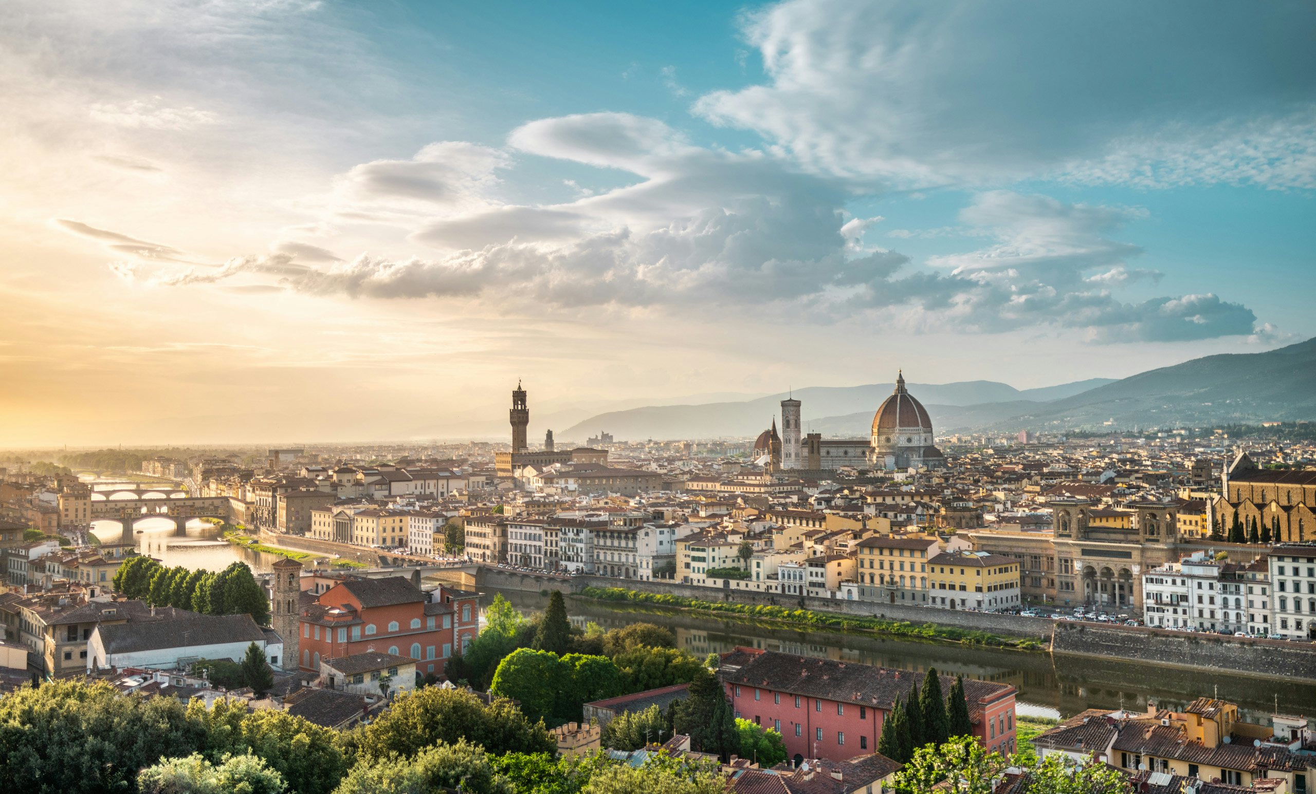 Panoramic view of Florence's historic skyline, a cultural excursion from your Italian Riviera yacht voyage.