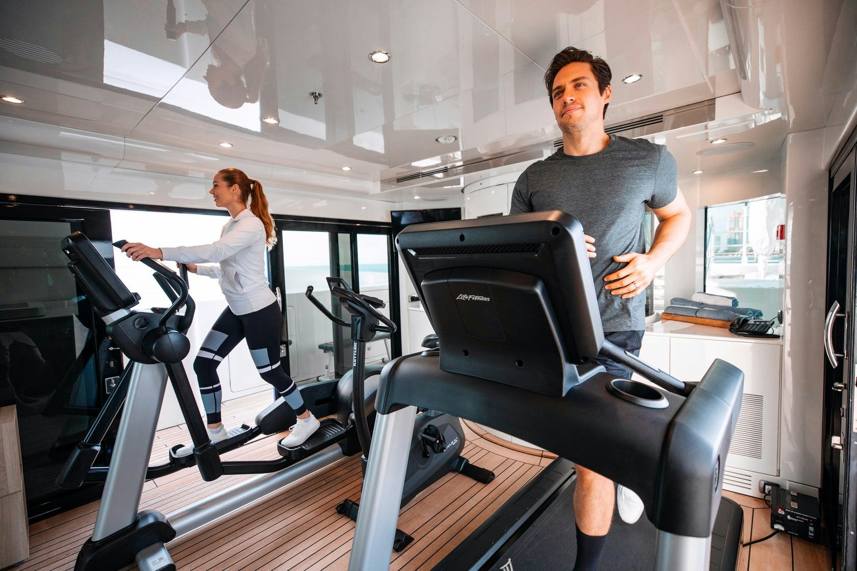 Guests on LUMIERE in the gym