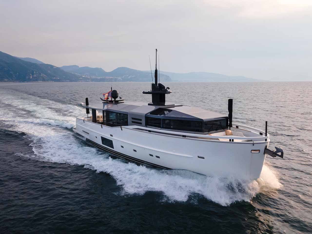 Running shot / profile of motor yacht MOTEK