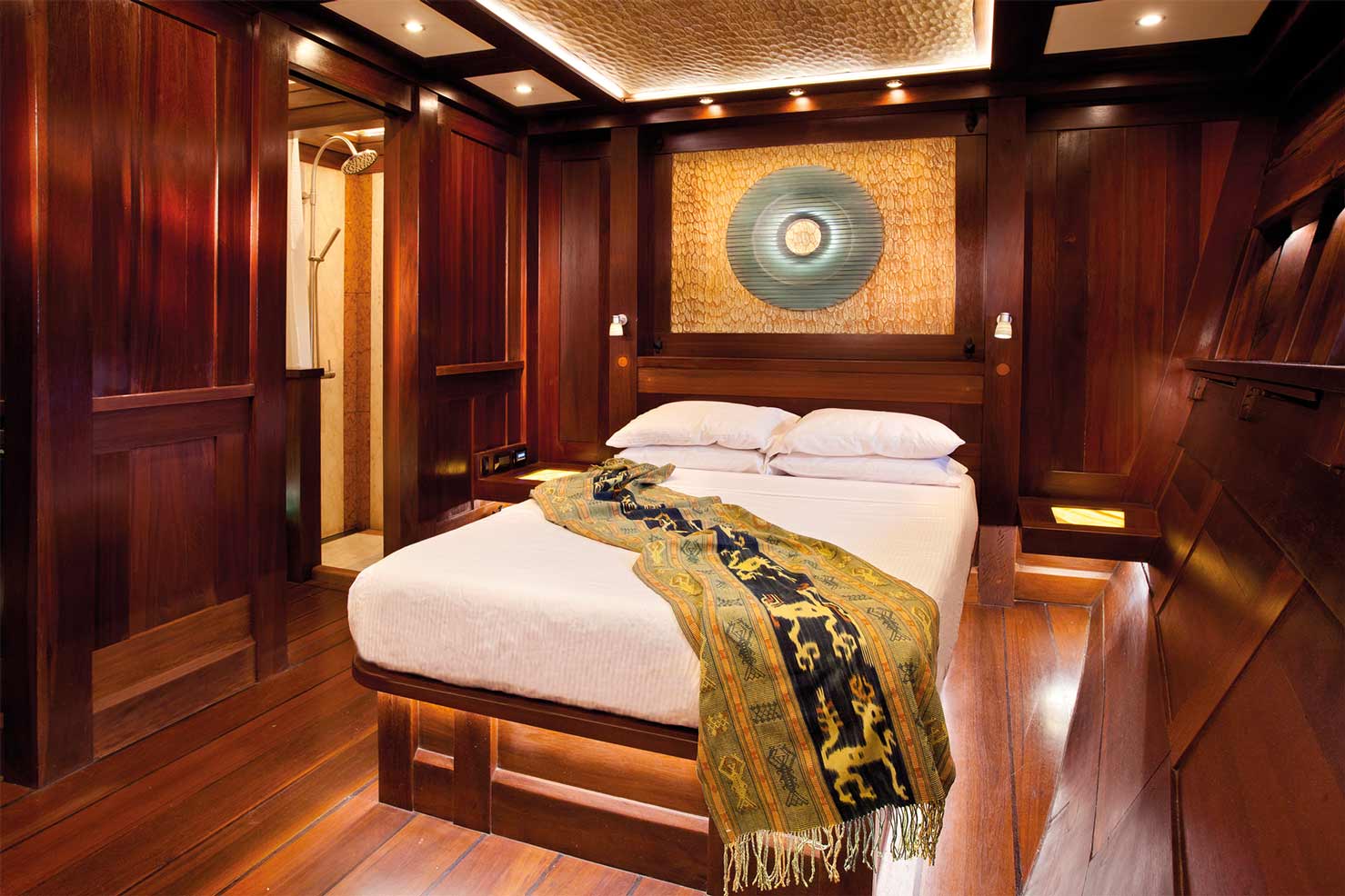 Dunia Baru Stateroom