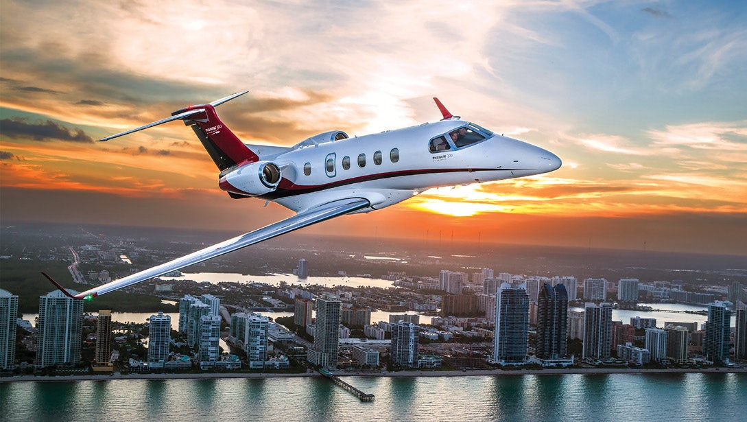 Phenom 300 private jet