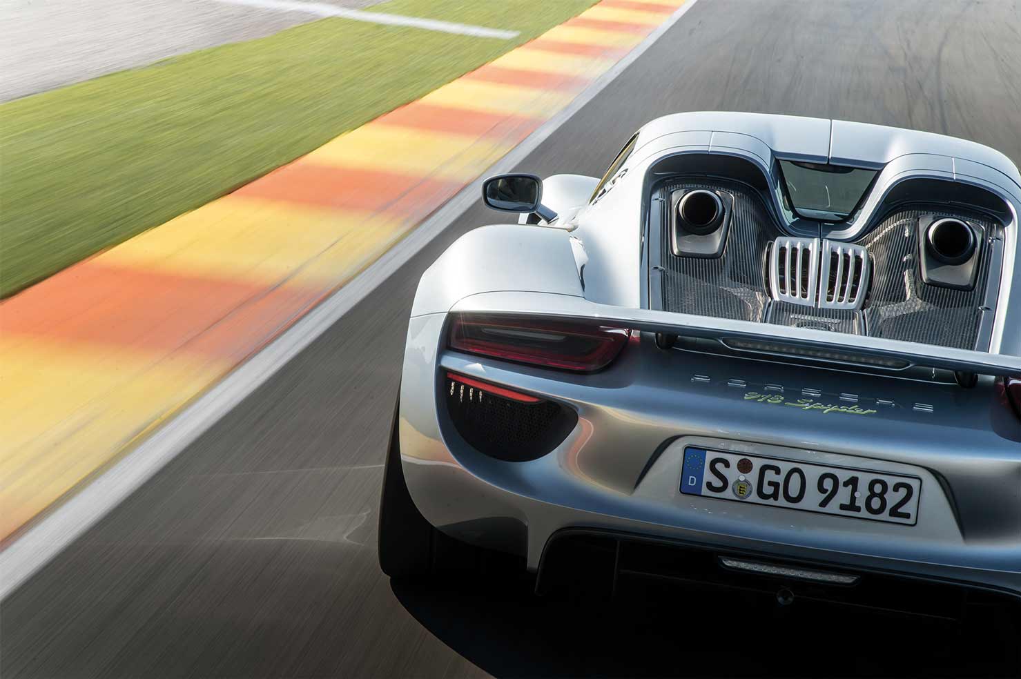Porsche 918 Spyder Back view