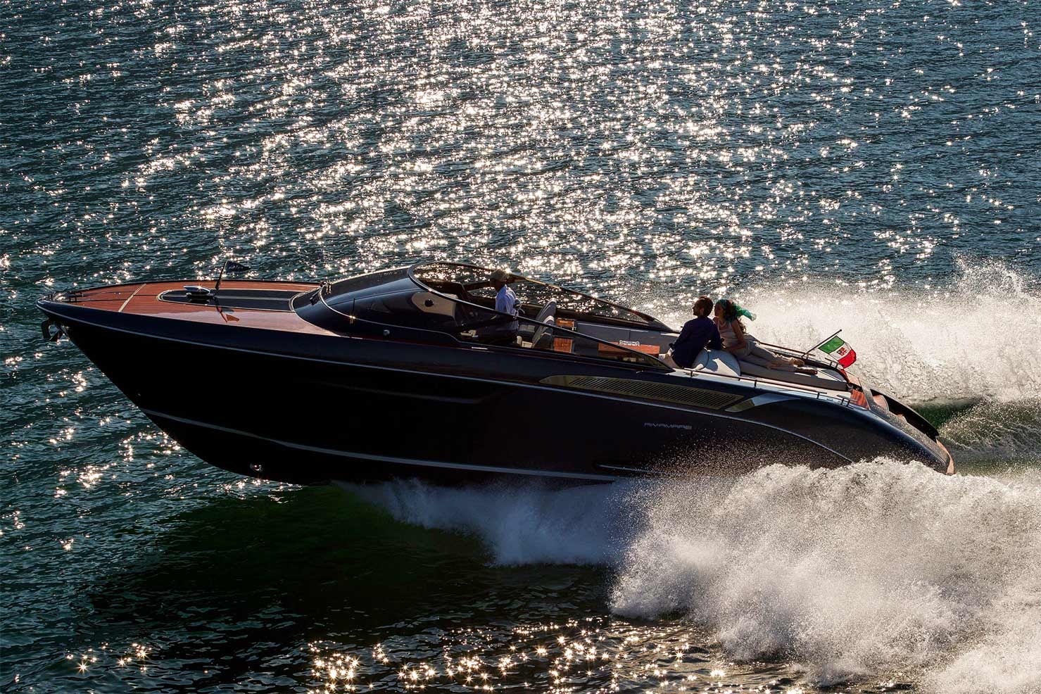 Classic Riva Profile