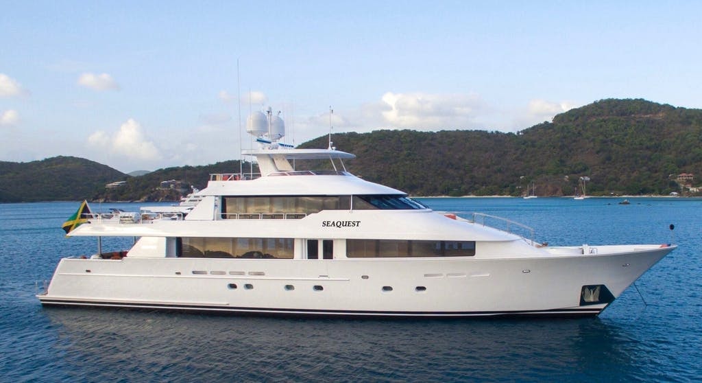 Westport charter yacht SEAQUEST profile