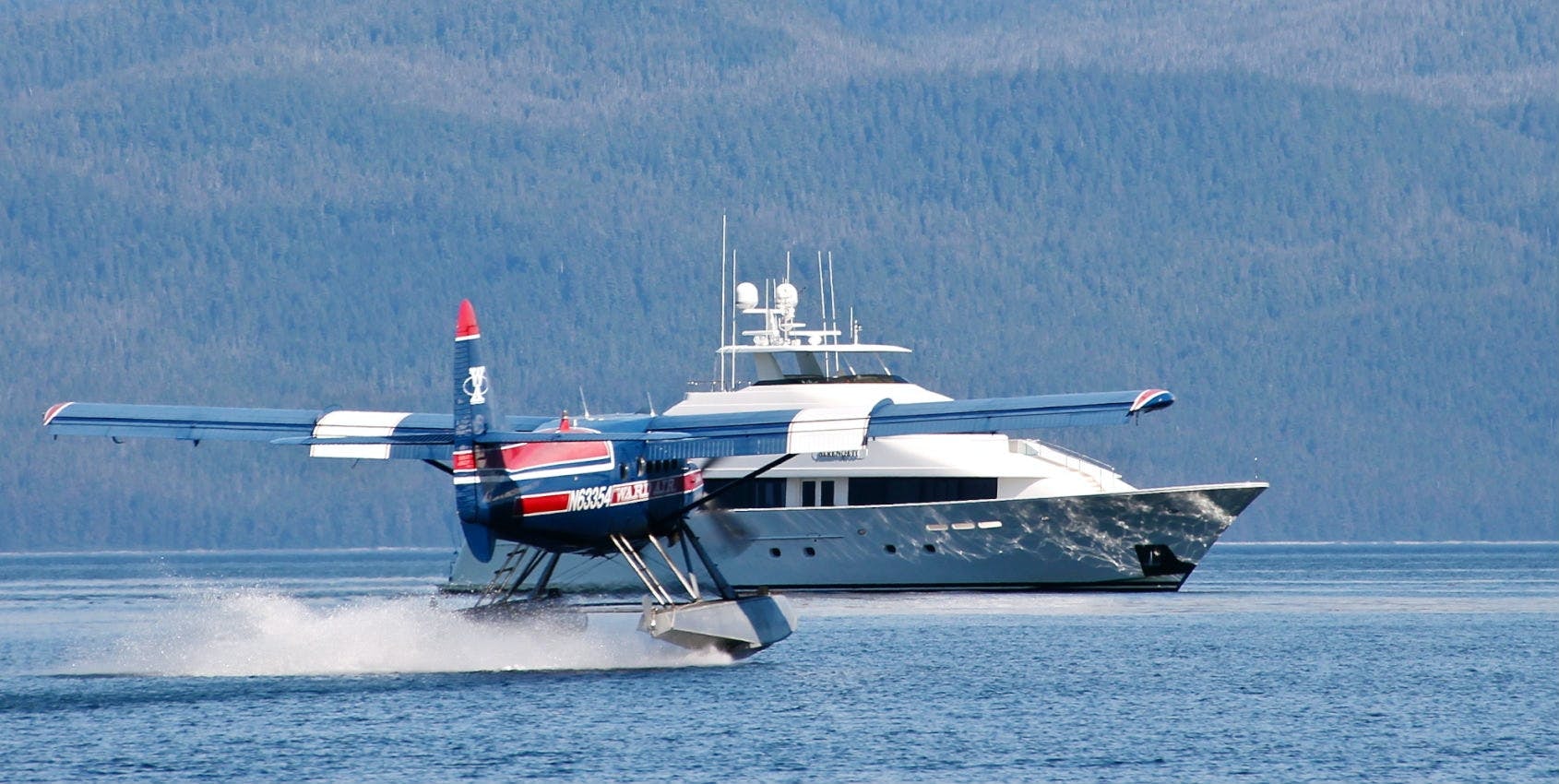 Luxury yacht SERENGETI on the water