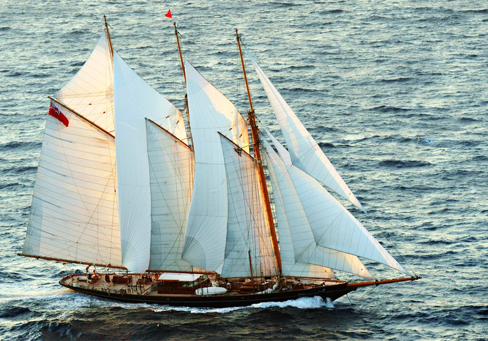 Charter yacht SHENADOAH OF SARK sailing with all the sails up