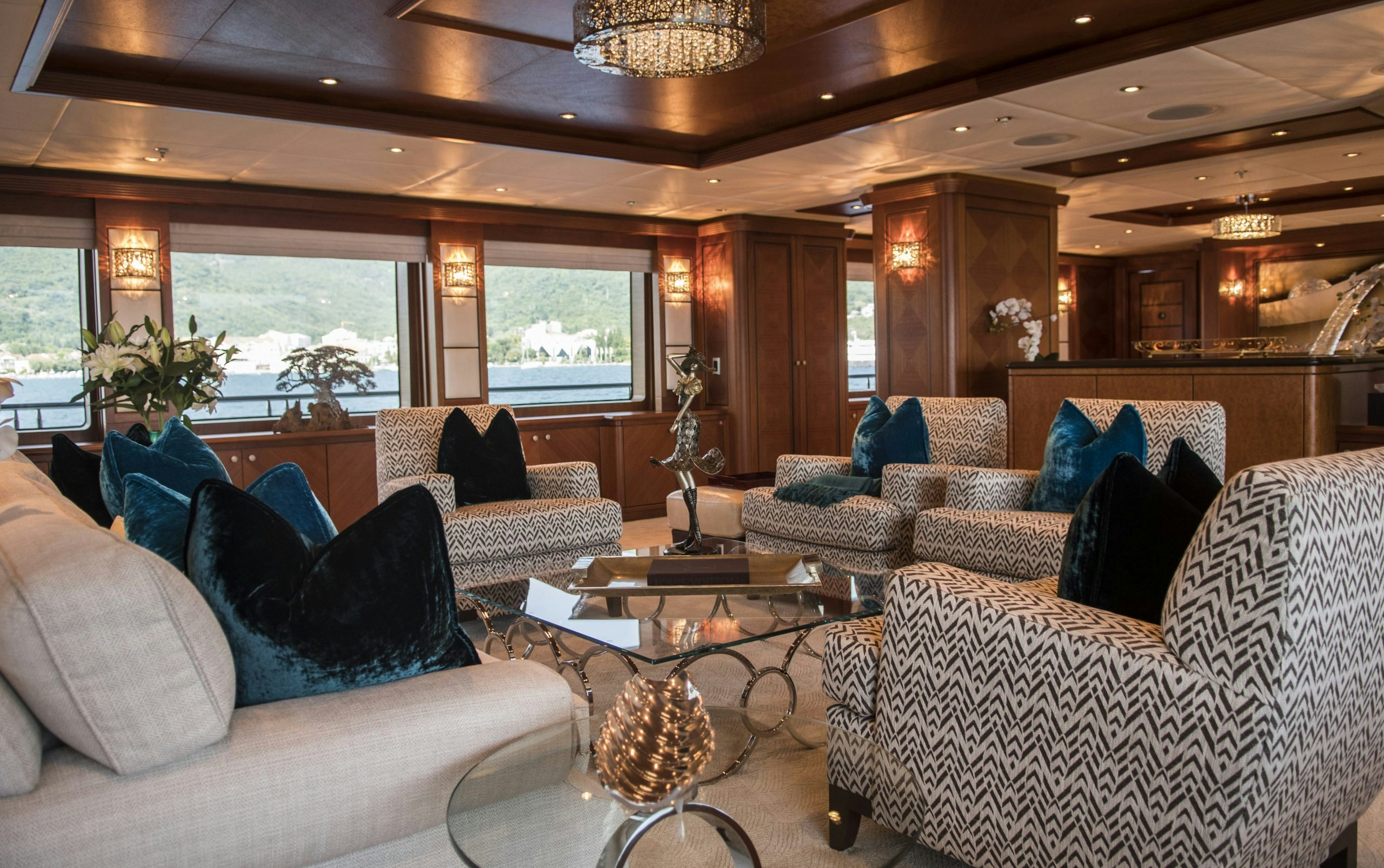 190' (57.91m) Trinity charter yacht SKYFALL main salon