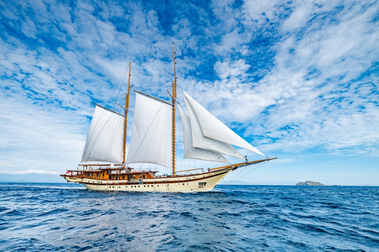 Sailing yacht LAMIMA cruising Raja Ampat during luxury yacht charter