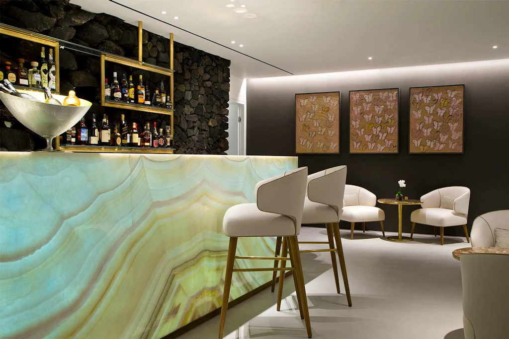 Grace Champagne Lounge