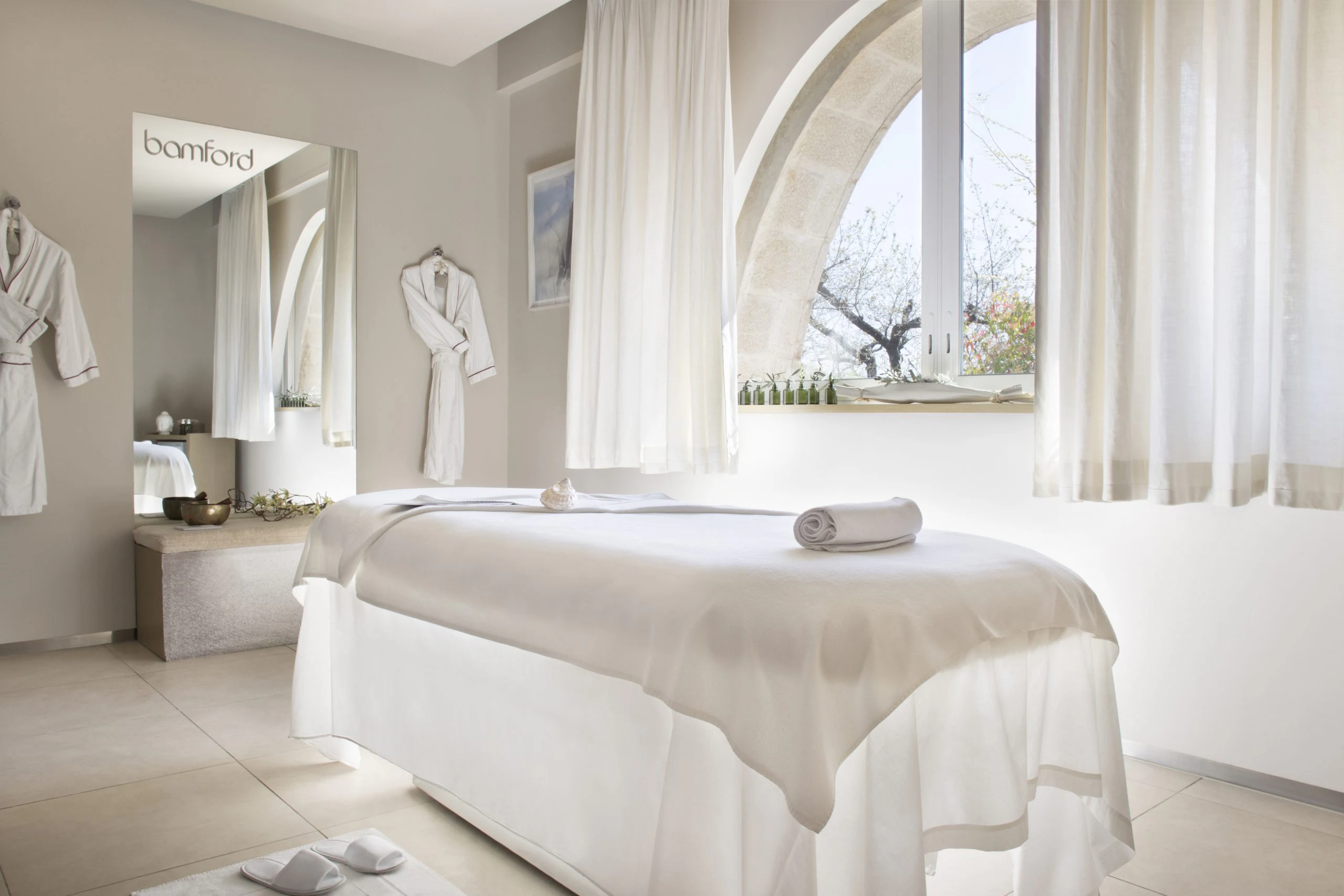 Spa_treatment_room