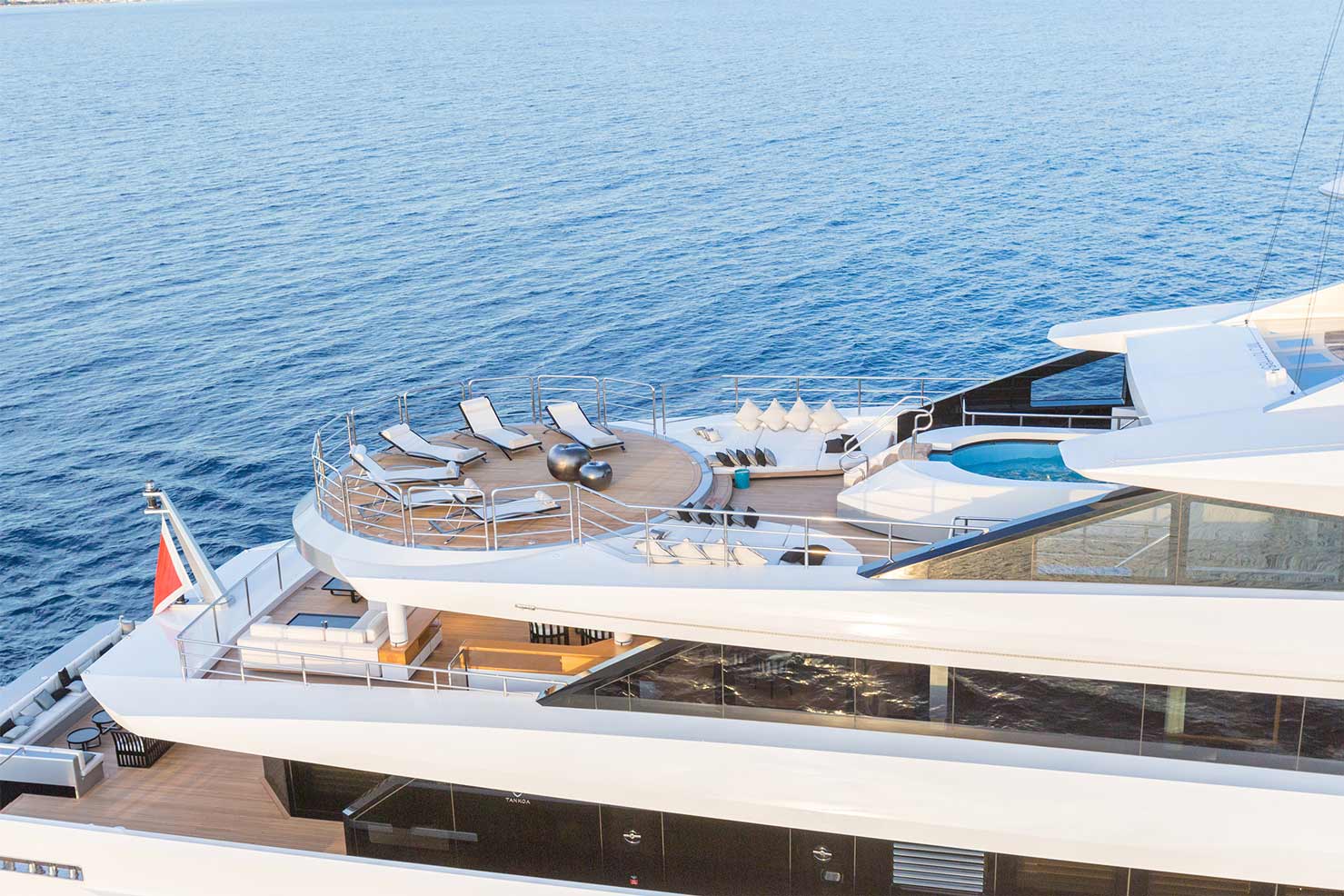 Helideck aboard SUERTE