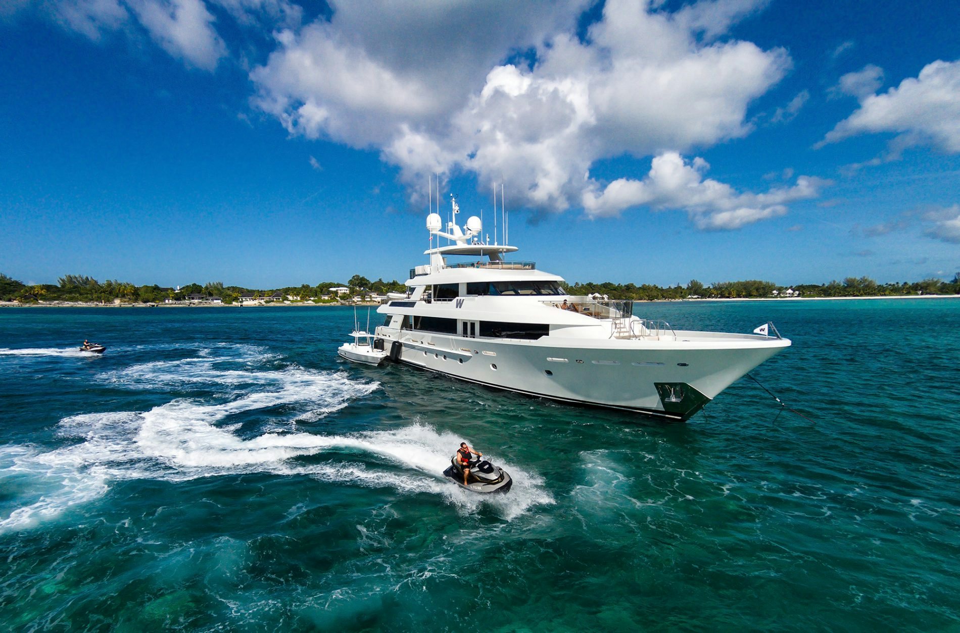 W Running 2, luxury yacht W Running 2, luxury yacht