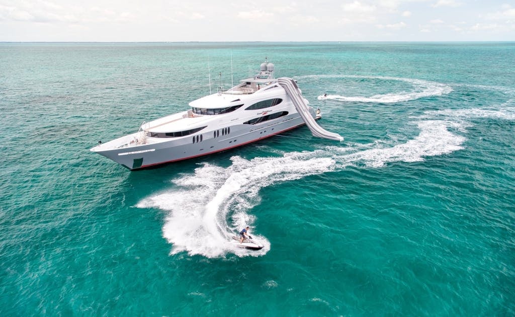 ZOOM ZOOM ZOOM Profile