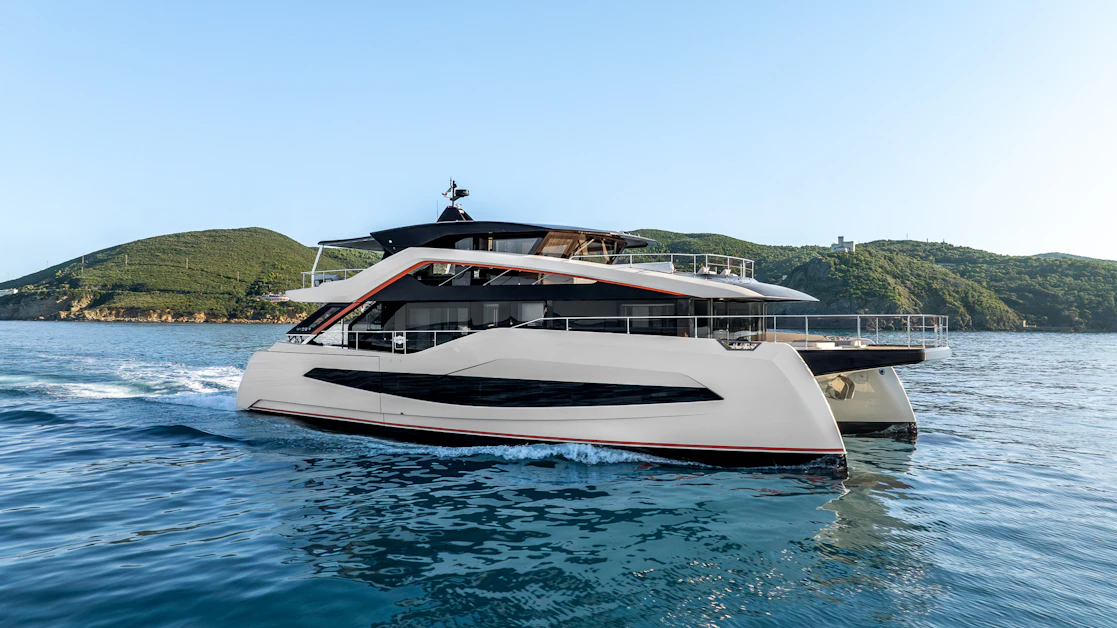 €1,000,000 Price Reduction on 28.04m Wider Yachts ACALI, Now Asking € ...