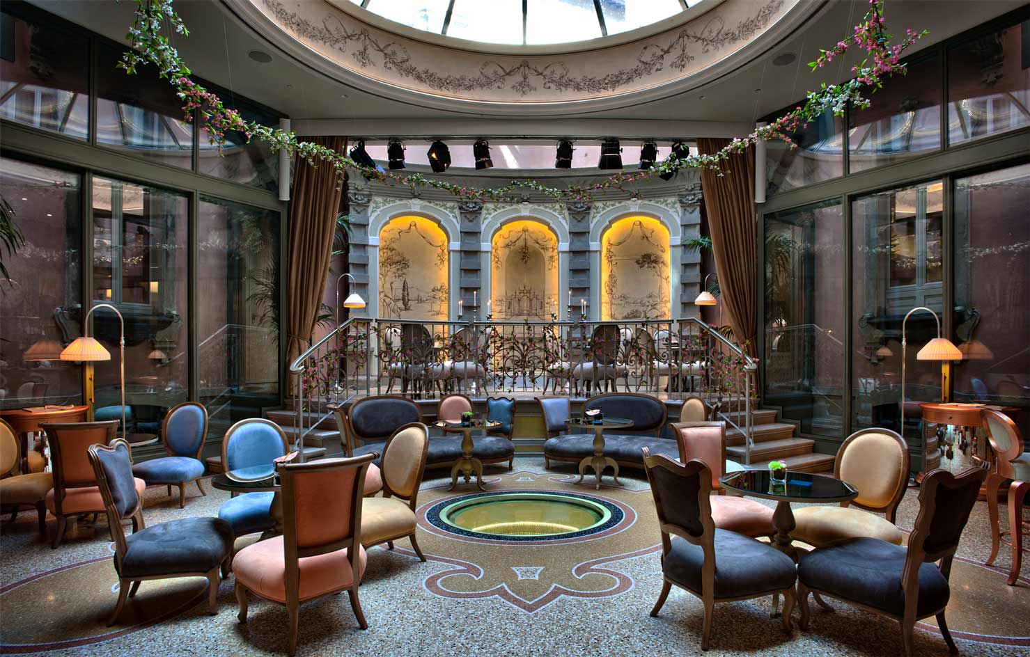 chateau-monfort-Lounge-bar_Mezzanotte