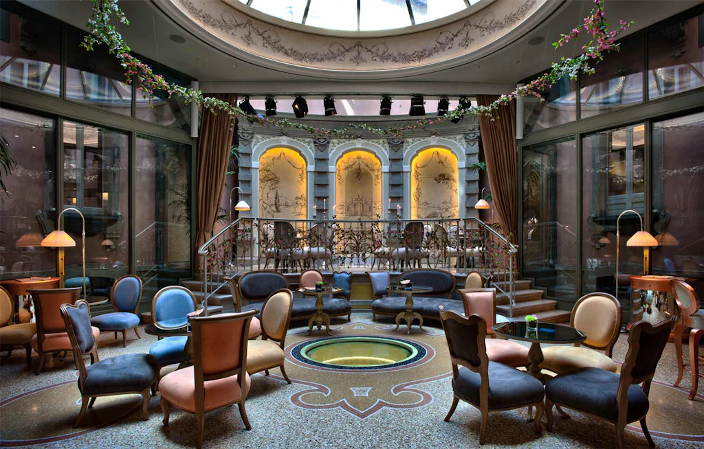 chateau-monfort-Lounge-bar_Mezzanotte