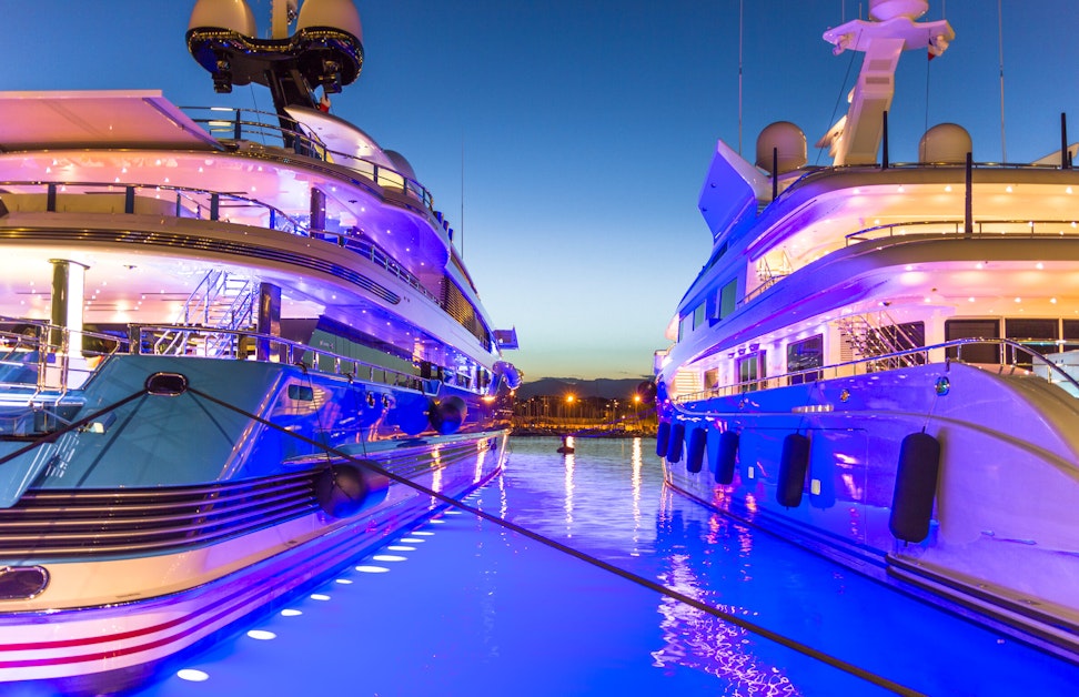 how much does a super yacht trip cost