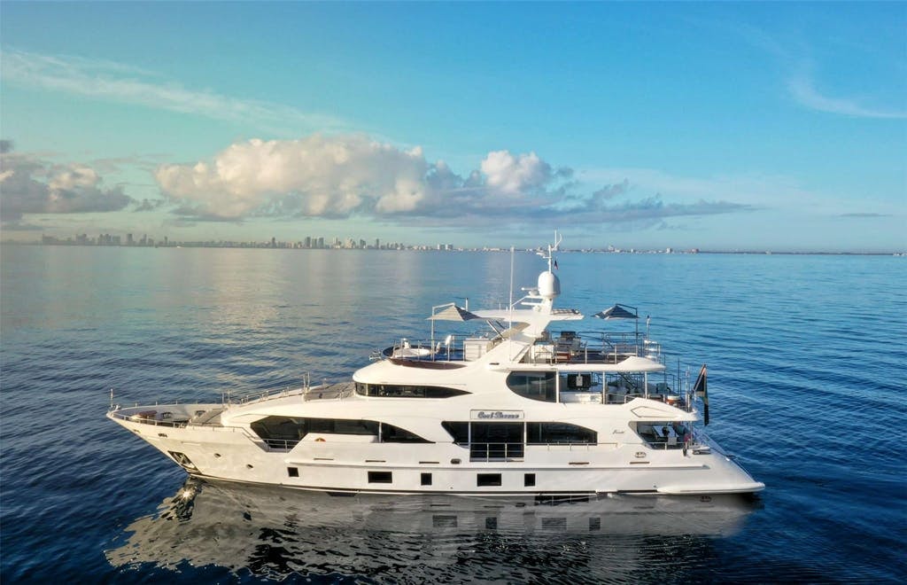108-foot (33m) Benetti charter yacht COOL BREEZE in the open ocean