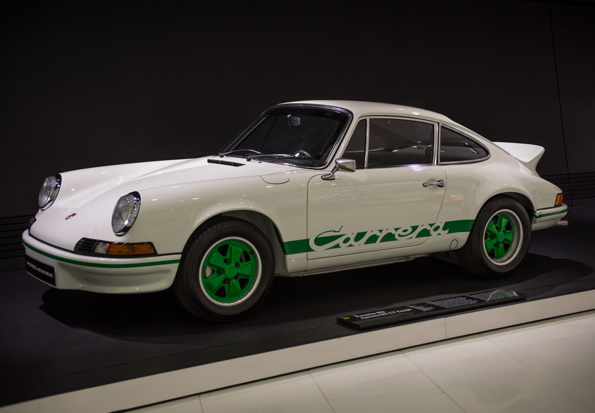 Porsche 911 Carrera RS White