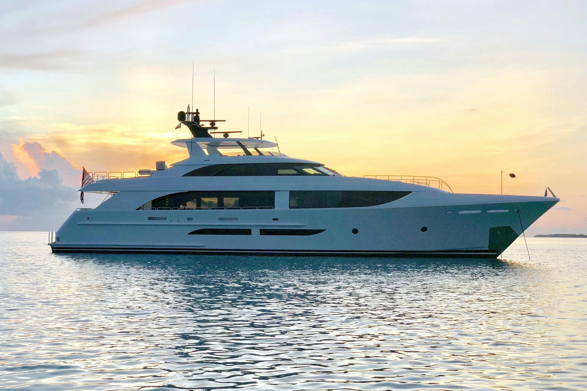 westport-125-38-raised-pilothouse-profile-ocean